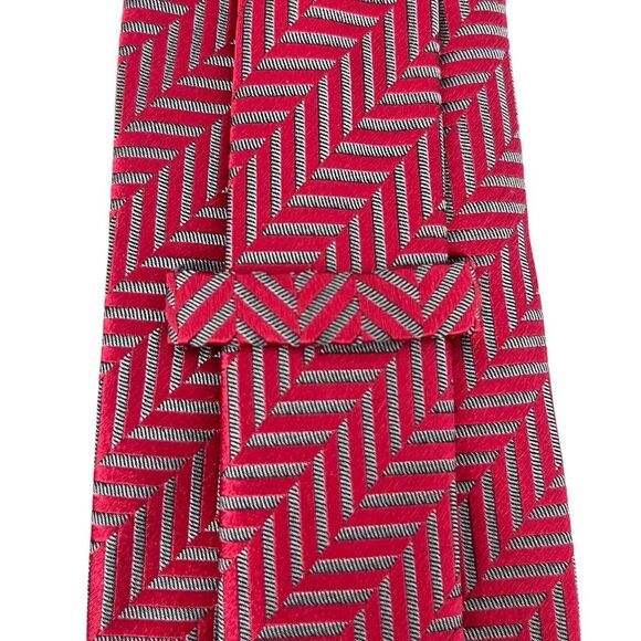 Ermenegildo Zegna Mens Contemporary Recent Tie Red Herringbone Silk 3 3/8" x 60" - Picture 3 of 10